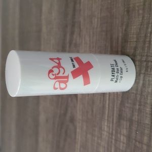 NEW Singer Halsey's af94 Playdate